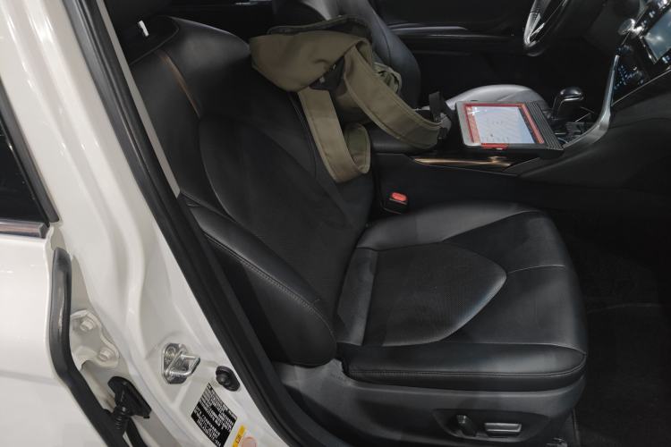 Used Toyota Camry 2018 2.0G Luxury Edition