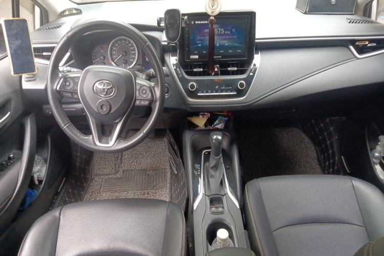 Used Toyota Corolla 2019 1.2T S-CVT GL-i Luxury Edition Center Console