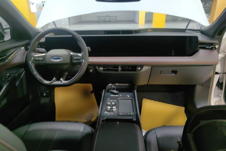 Used Ford Mondeo 2022 Facelifted EcoBoost 245 Ultimate Edition Center Console