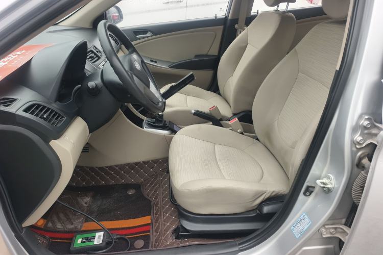 Used Hyundai Verna (older generation) 2014 1.4L Manual Smart GLS Trim