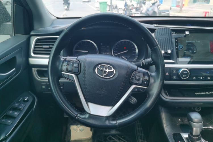 Used Toyota Highlander 2018 2.0T Four-Wheel Drive Supreme Edition 7-Seater China VI
