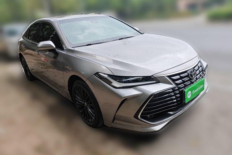 Used Toyota Avalon 2023 2.0L XLE Deluxe Edition
