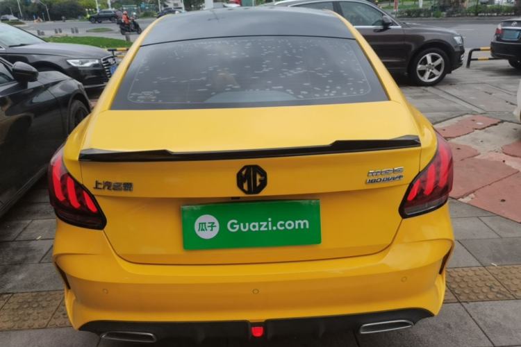 Used MG 5 2021 180 DVVT CVT Youth Luxury Edition

