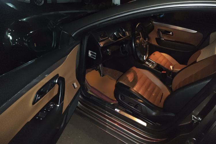 Used Volkswagen FAW-Volkswagen CC 2013 1.8TSI Luxury Model Driver Seat