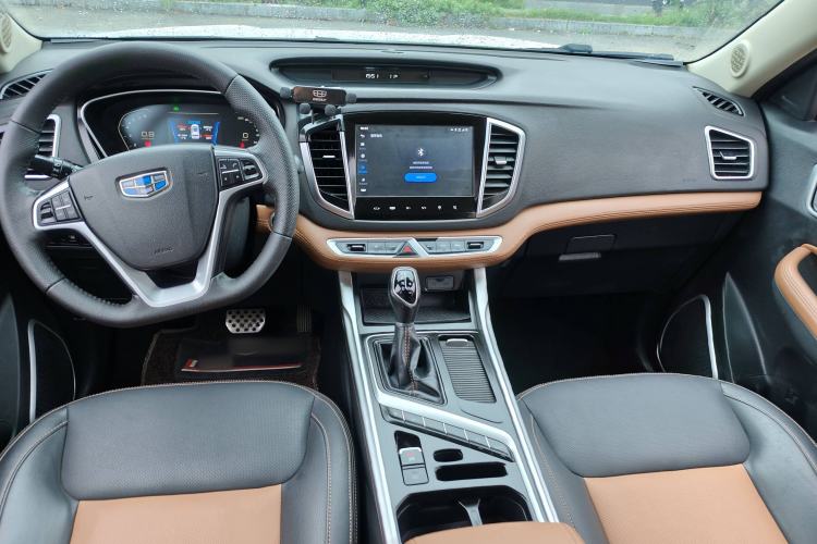 Used Geely Auto Vision X6 2019 1.4T CVT 4G Connected Luxury Version China VI Standard
