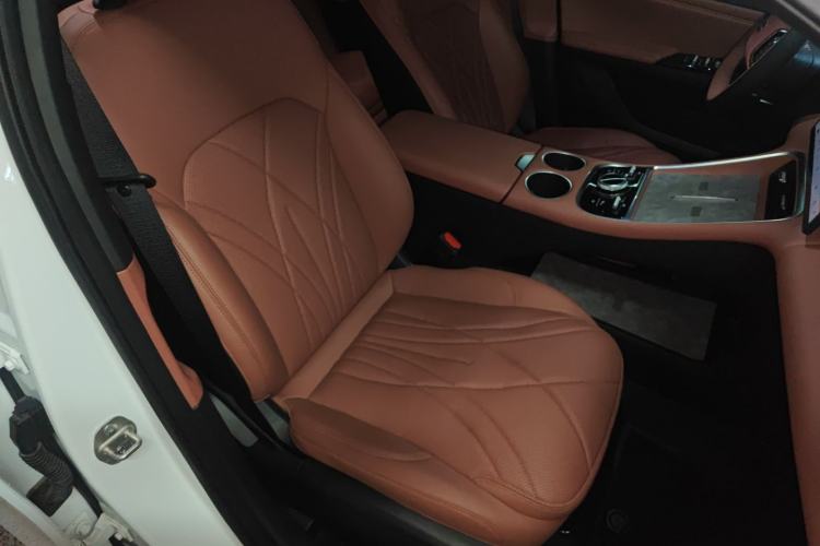 Used Geely Galaxy L6 2025 EM-i 140km Explorer+ Edition
