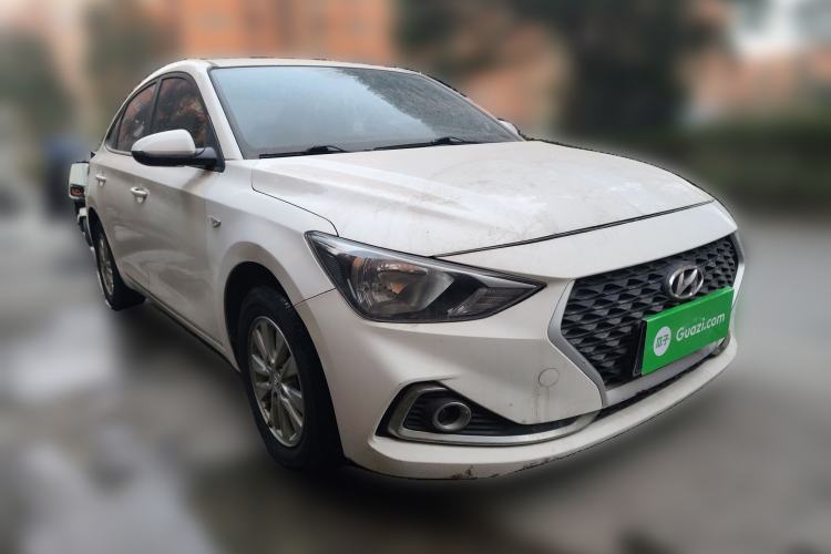 Used Hyundai Celesta 2018 1.6L Automatic GL Enjoyment Edition China VI compliant Front Right 45 Deg