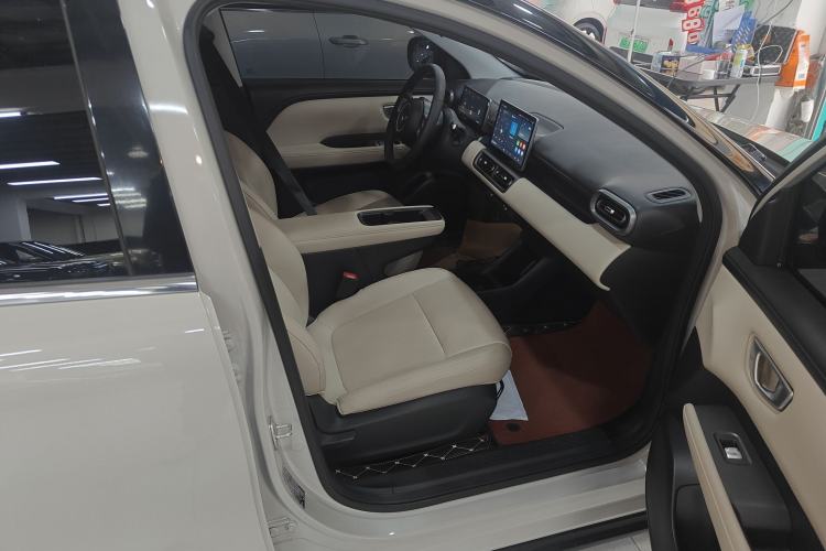 Used Wuling Bingo PLUS 2024 401 km Range 5-Seater Version
