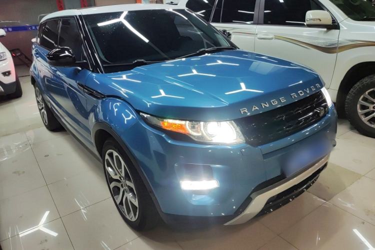 Used Land Rover Range Evoque 2014 2.0T 5-Door Ignite Edition Front Right 45 Deg