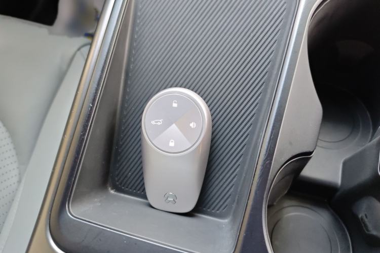 Used Nio EC6 2022 75 kWh Sport Edition Interior 5