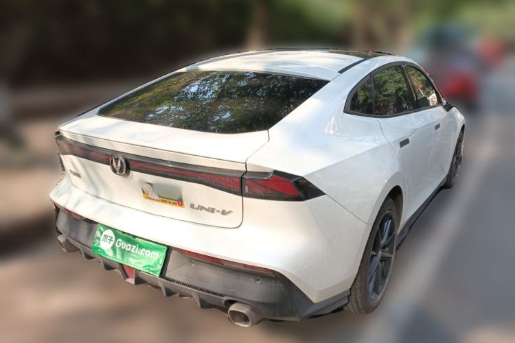 Used CHANGAN UNI-V 2023 1.5T Prestige Model