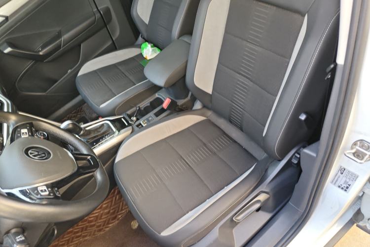 Used Volkswagen T-ROC 2022 280TSI DSG Two-Wheel Drive Elite PLUS
