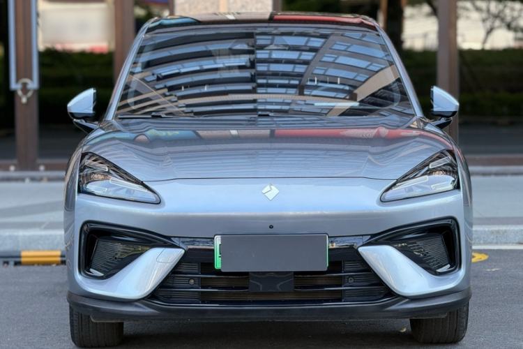 Used Baojun Yunhai 2024 140km Plug-in Hybrid Version Exterior 2