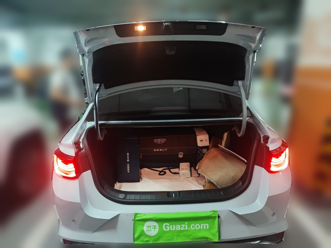 Geely Auto Emgrand L HiP 2022 1.5TD-DHT Pro 100KM Super Swift — снимка 19