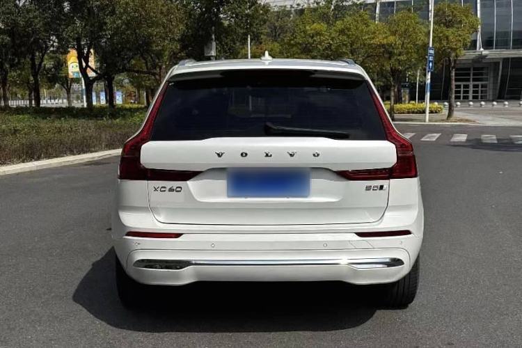 Used Volvo XC60 2022 B5 4x4 Smart Luxury Edition