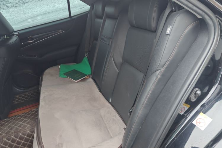 Used Toyota Crown 2015 2.0T Fashion Edition