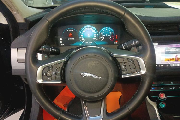 Used Jaguar XFL 2018 XFL 2.0T 250 PS Luxury Edition
