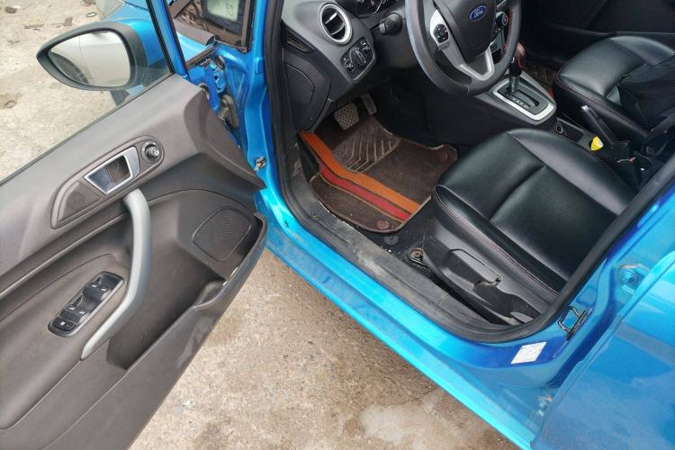 Used Ford Fiesta 2013 Hatchback 1.5L Automatic Fashion Edition