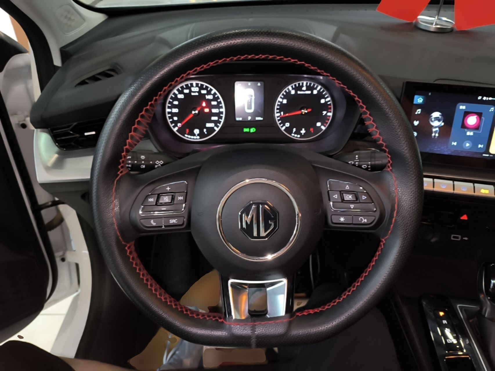 MG 5 2023 180 DVVT CVT Luxury Edition — снимка 13