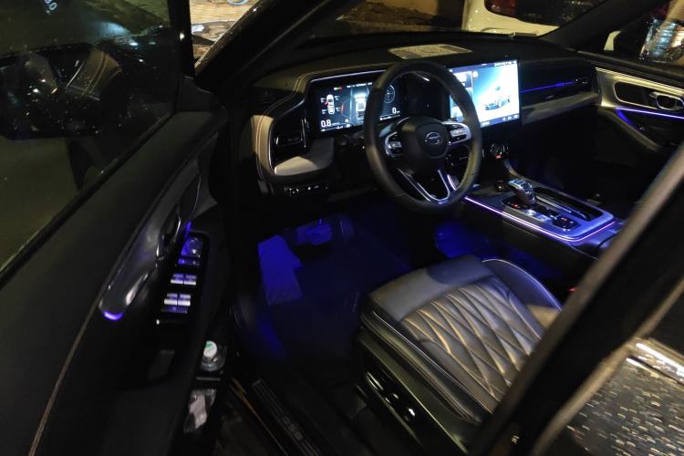 Used GAC Trumpchi GS8 2022 Linghang Series 2.0 TGDI Two-Wheel-Drive Luxury Smart Connectivity Version (7 Seats) Driver Seat