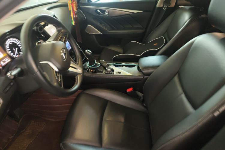 Used Infiniti Q50L 2018 2.0T Enjoyment Version China VI Standard