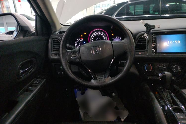 Used Honda Vezel 2020 1.5L CVT Pioneer Edition
