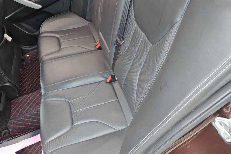 Used Geely Auto Emgrand 2017 Sedan Million Edition 1.5L Manual - Upward Version