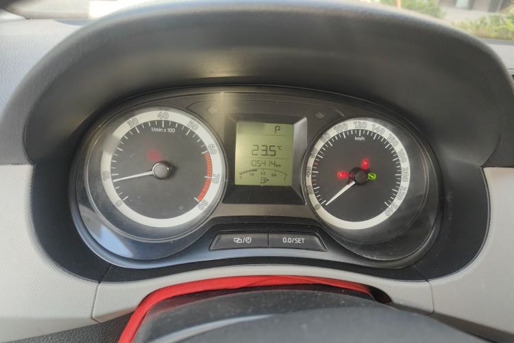 Used Skoda Fabia 2016 1.4L Automatic Car Enjoy Edition