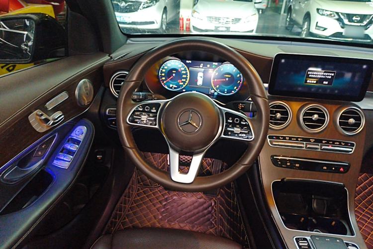 Used Mercedes-Benz GLC 2020 Facelift GLC 300 L 4MATIC Dynamic Edition