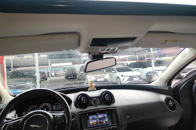 Used Jaguar XJ 2016 XJL 2.0T Two-Wheel-Drive Elegant Business Edition