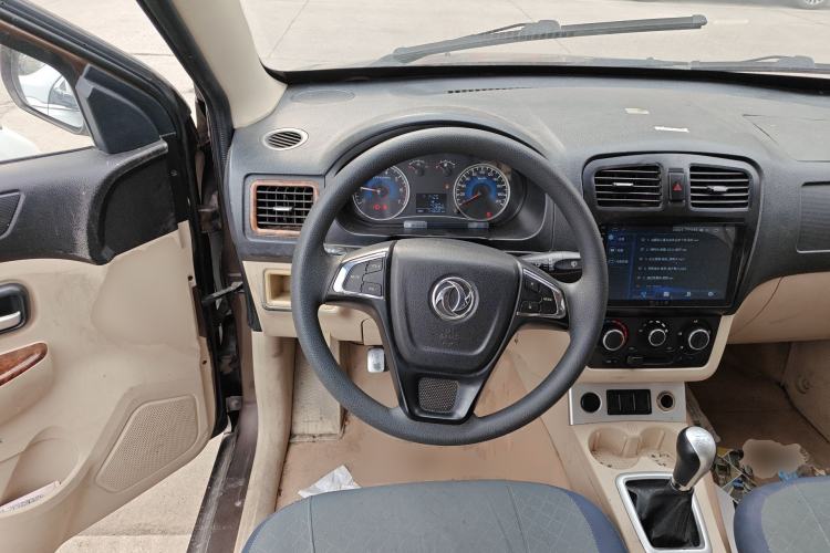 Used Dongfeng Fengon 330 2014 1.5L Manual Utility Version DK15 Steering Wheel