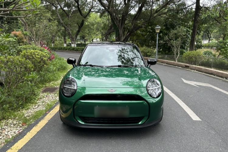 Used MINI Electric COOPER 2024 456km COOPER E Classic Edition
