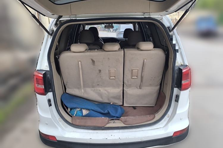 Used Baojun 730 2016 1.5T Manual Comfort Version 7 Seats Trunk