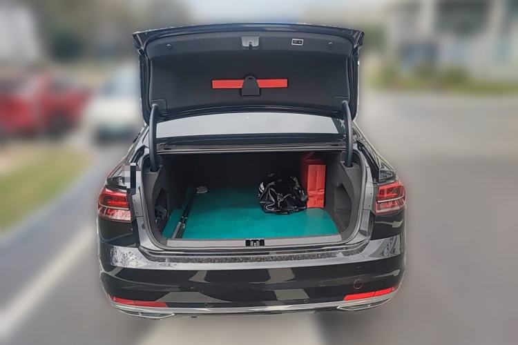 Used Volkswagen Phideon 2019 380TSI Two-Wheel Drive Business Edition China VI Standard
