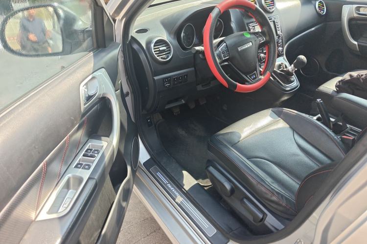 Used Haval H6 2015 Upgraded Model 1.5T Manual Two-Wheel Drive Elite Version