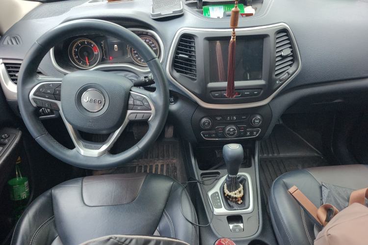 Used Jeep Cherokee 2016 2.4L Leading Edition