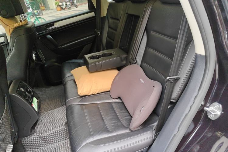 Used Volkswagen Touareg 2017 3.0 TSI Touareg Edition Left Rear Seat