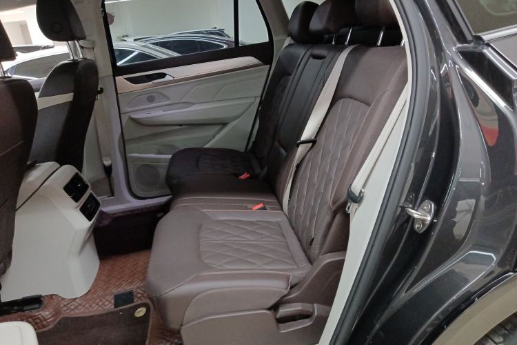 Used Volkswagen Tavendor 2023 380TSI Four-Wheel Drive R-Line Cruise Edition
