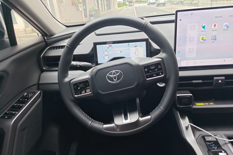 Used Toyota Wildlander 2026 Model 2.0L Smart Electric Hybrid Dual-Engine PRO