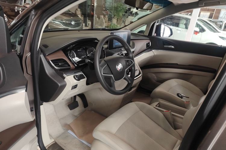 Used Buick GL8 2023 Land Executive Class Comfort Model
