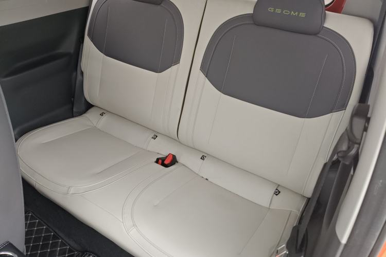 Used Geely Galaxy Panda 2024 200km Panda Rider Interior 4