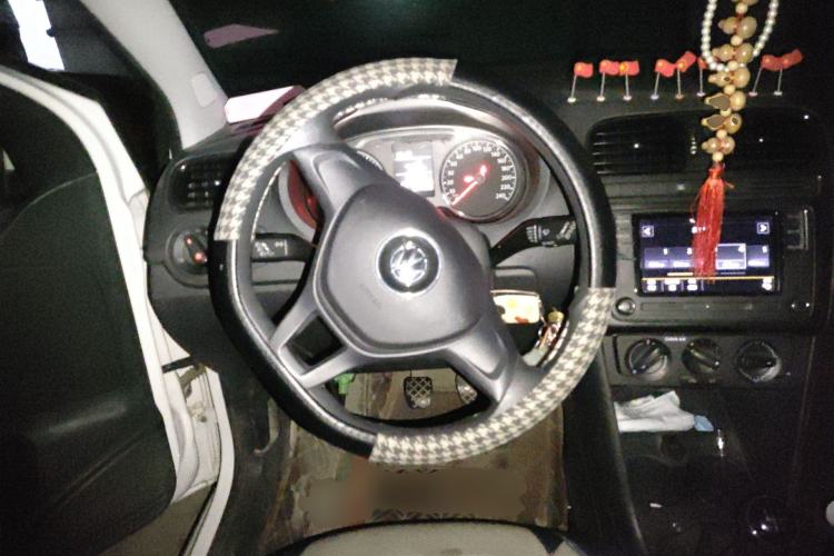 Used Volkswagen Polo 2016 1.4L Manual Fashion Model