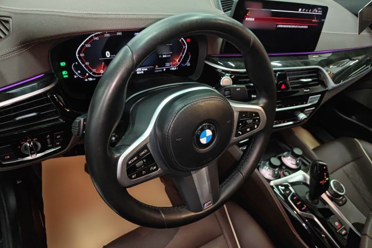 Used BMW 5 Series 2022 Restyled 525Li M Sport Package
