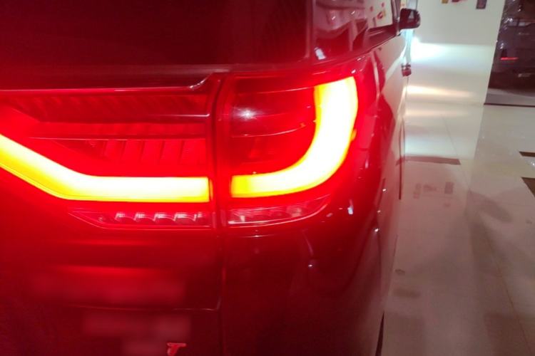 Used GAC Trumpchi M8 2018 320T Luxury Edition Right Rear Taillight