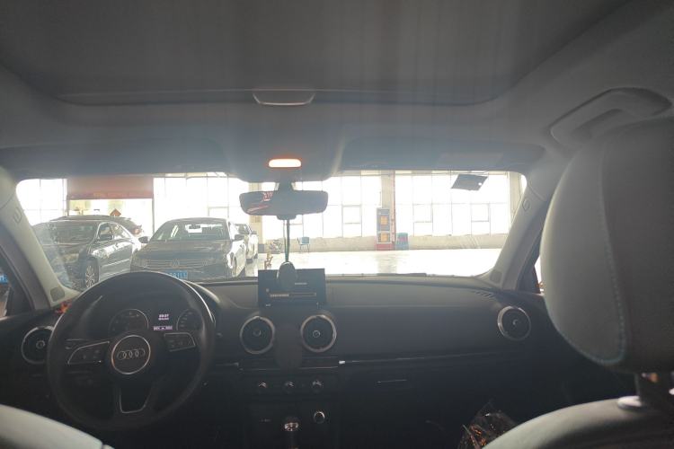 Used Audi A3 2020 Sportback 35 TFSI Fashion Edition China VI Emission Standard Headliner