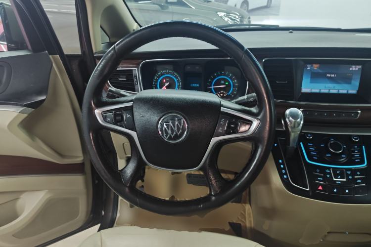 Used Buick GL8 2014 2.4L LT Luxury Business Executive Edition
