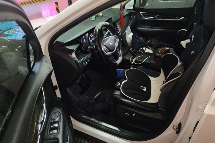 Used Cadillac XT5 2018 25T Luxury Model
