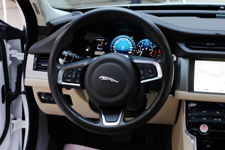 Used Jaguar XFL 2020 XFL 2.0T P250 Four-Wheel Drive Luxury Edition