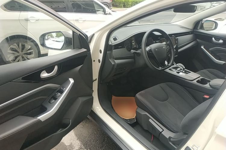 Used Venucia D60EV 2023 PLUS Comfort Edition SI Model Driver Seat