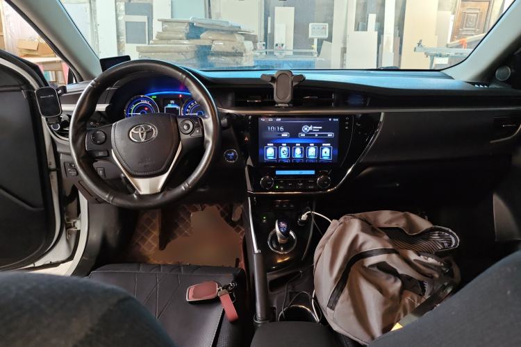 Used Toyota Corolla 2016 Dual-Engine 1.8L E-CVT Leading Edition